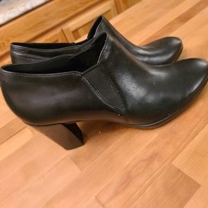 ECCO Heeled Booties